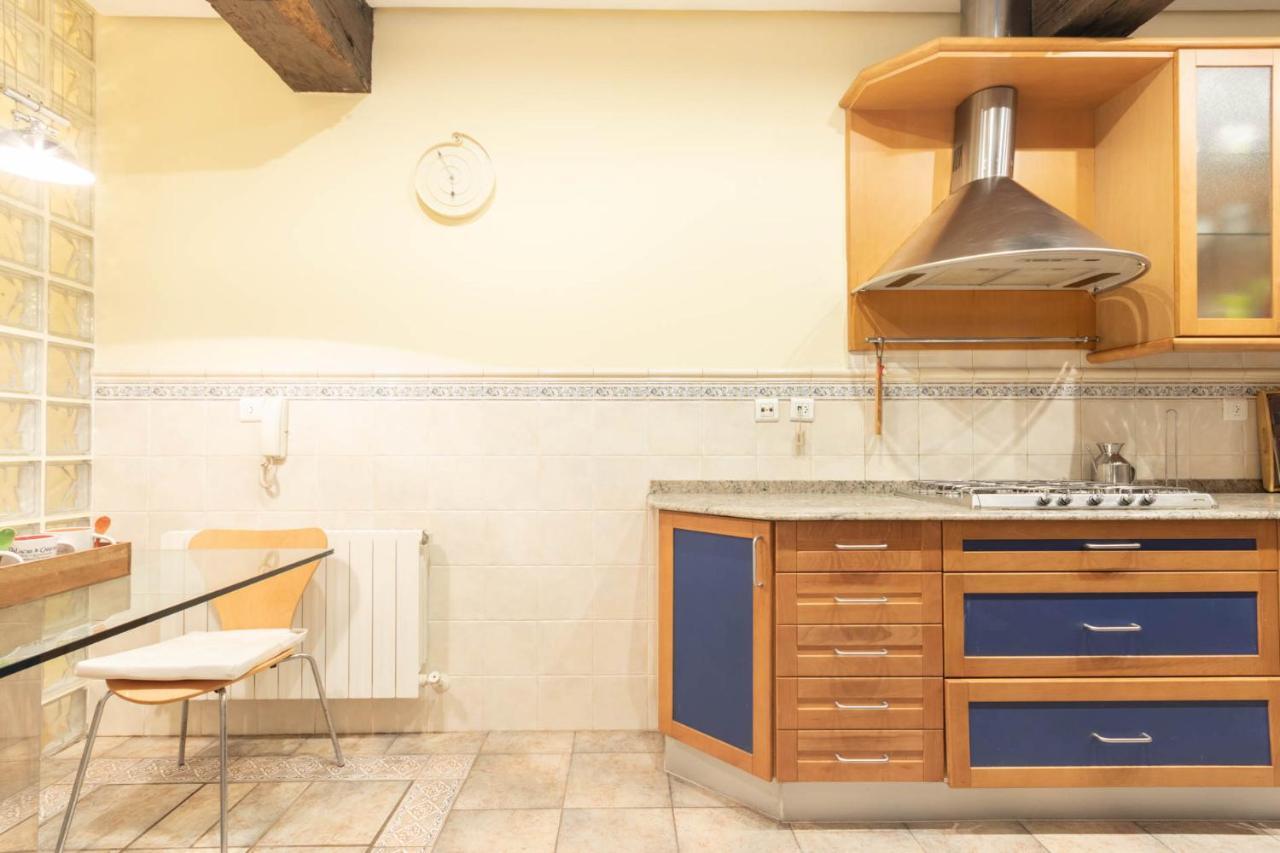 Apartamento turistíco Casco viejo tradición pinchos y gastronomía Bilbau Exterior foto