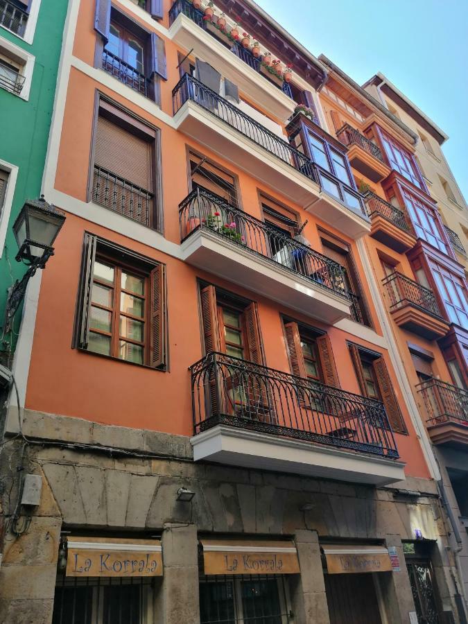 Apartamento turistíco Casco viejo tradición pinchos y gastronomía Bilbau Exterior foto